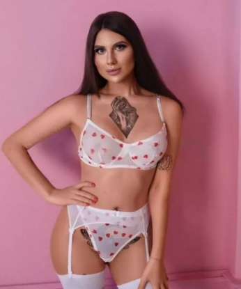 Молодая, сексуальная брюнетка ждет тебя для ярких и запоминающихся встреч! Приглашу в гости для незабываемого отдыха. Расслабься и погрузись в мир страсти вместе со мной. Звони, не пожалеешь! 882, 22 года