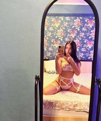 Знойная красотка с горячим темпераментом и чувственными губами, желает пригласить вас в мир страсти и удовольствия. Гарантирую интимное наслаждение и максимальный комфорт. 1008, 22 года