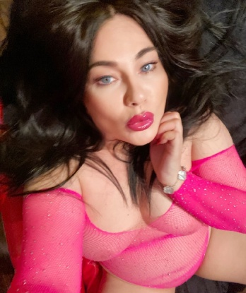 Искусная и сексуальная девушка с огненным темпераментом ждет встречи с тобой. Гарантирую незабываемые впечатления и море удовольствия! 2047, 46 лет